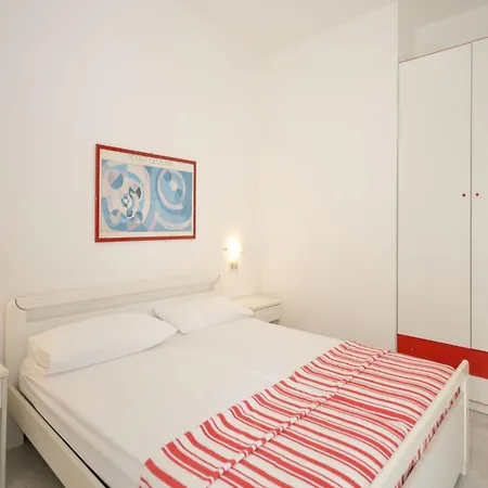 Appartamento In With Balcony *